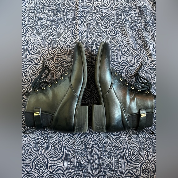 Vegan leather ankle boot - Picture 5 of 6